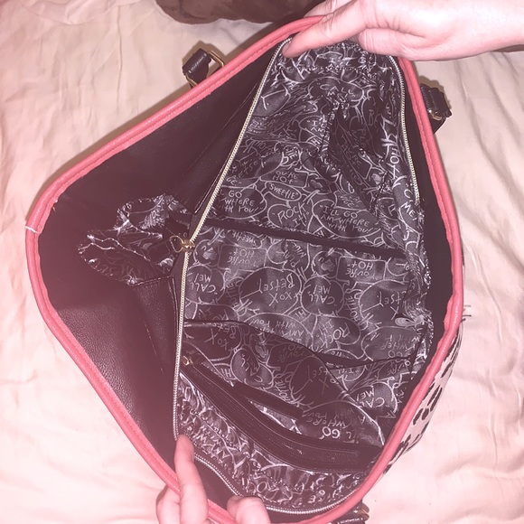 Betsey Johnson Big Animal Print Purse - Picture 3 of 6